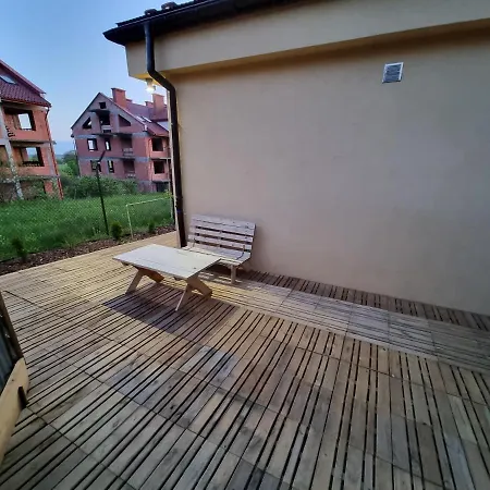 Na Uboczu, Z Tarasem Appartement Cracovie