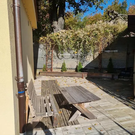 Na Uboczu, Z Tarasem Apartman Krakkó