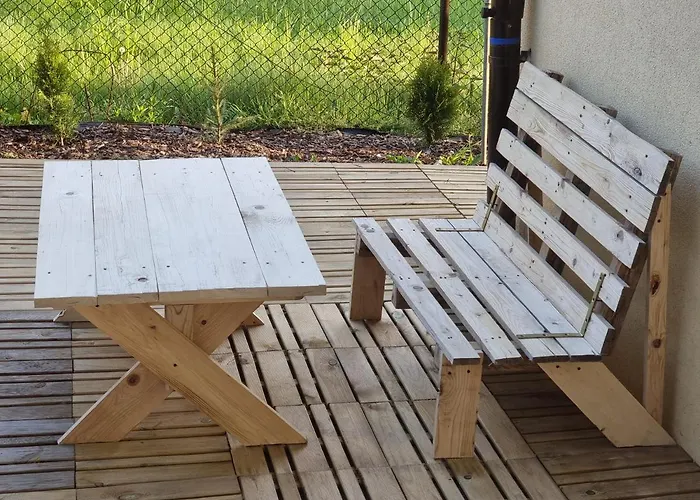 Na Uboczu, Z Tarasem Apartman